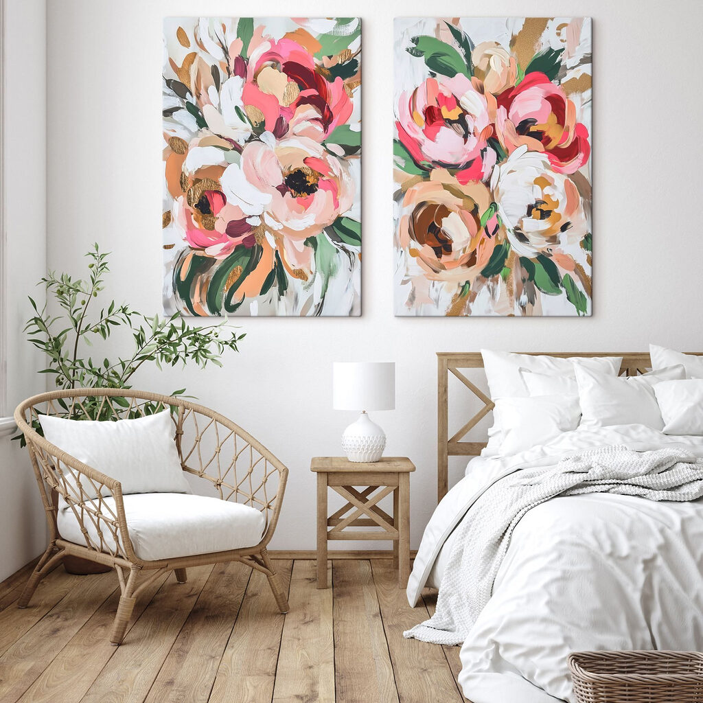 Fiori su fondo bianco in un ambiente
