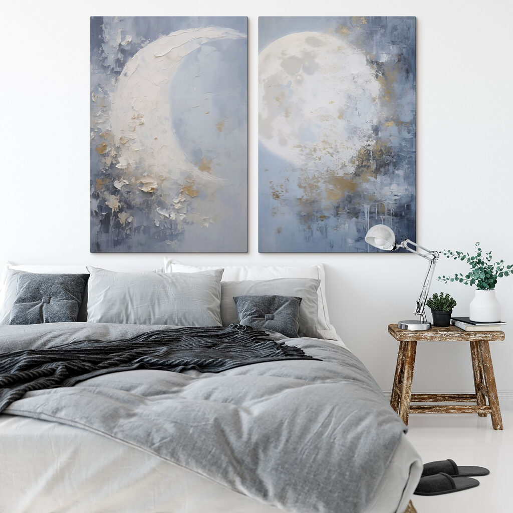 Luna nella nebbia blu in un ambiente