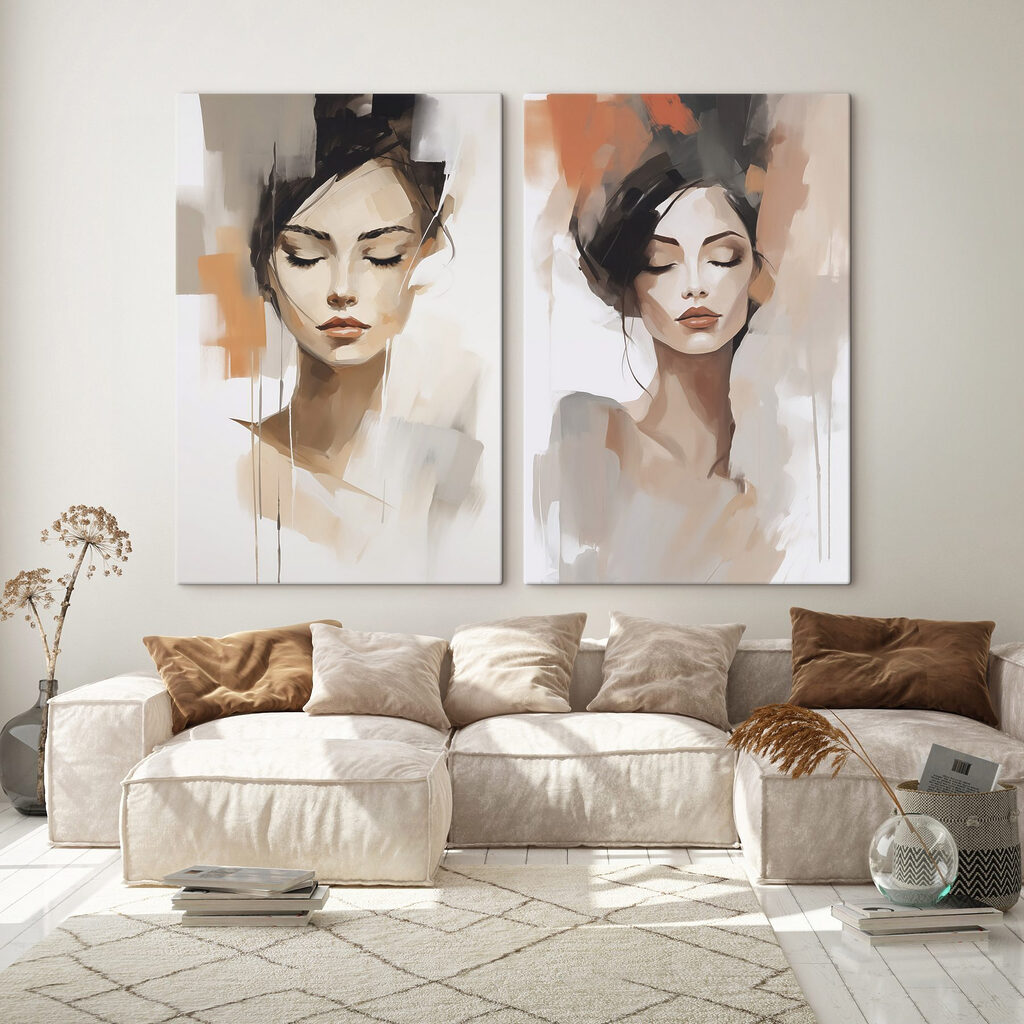 Due donne chine in un ambiente