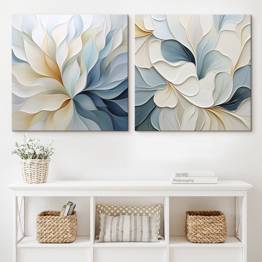 Petali blu e bianco in un ambiente