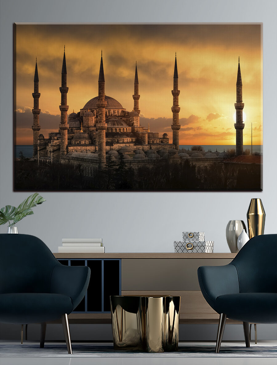 Minareti al tramonto in un ambiente