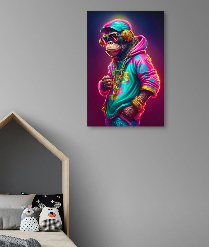 Scimmia in felpa neon — ambiente 2