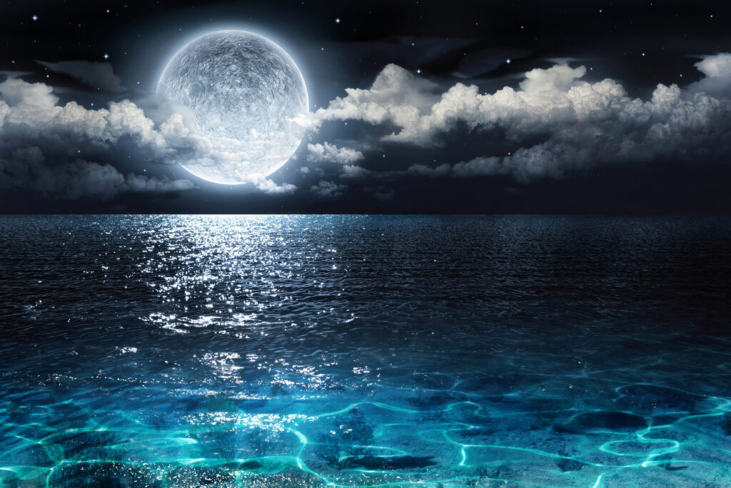 Luna sull’acqua scintillante — design completo
