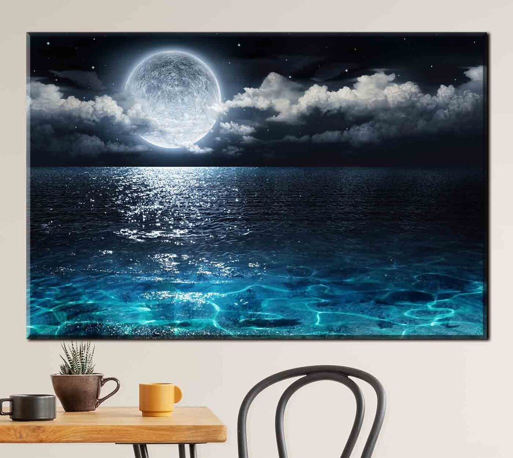 Luna sull’acqua scintillante — ambiente 1