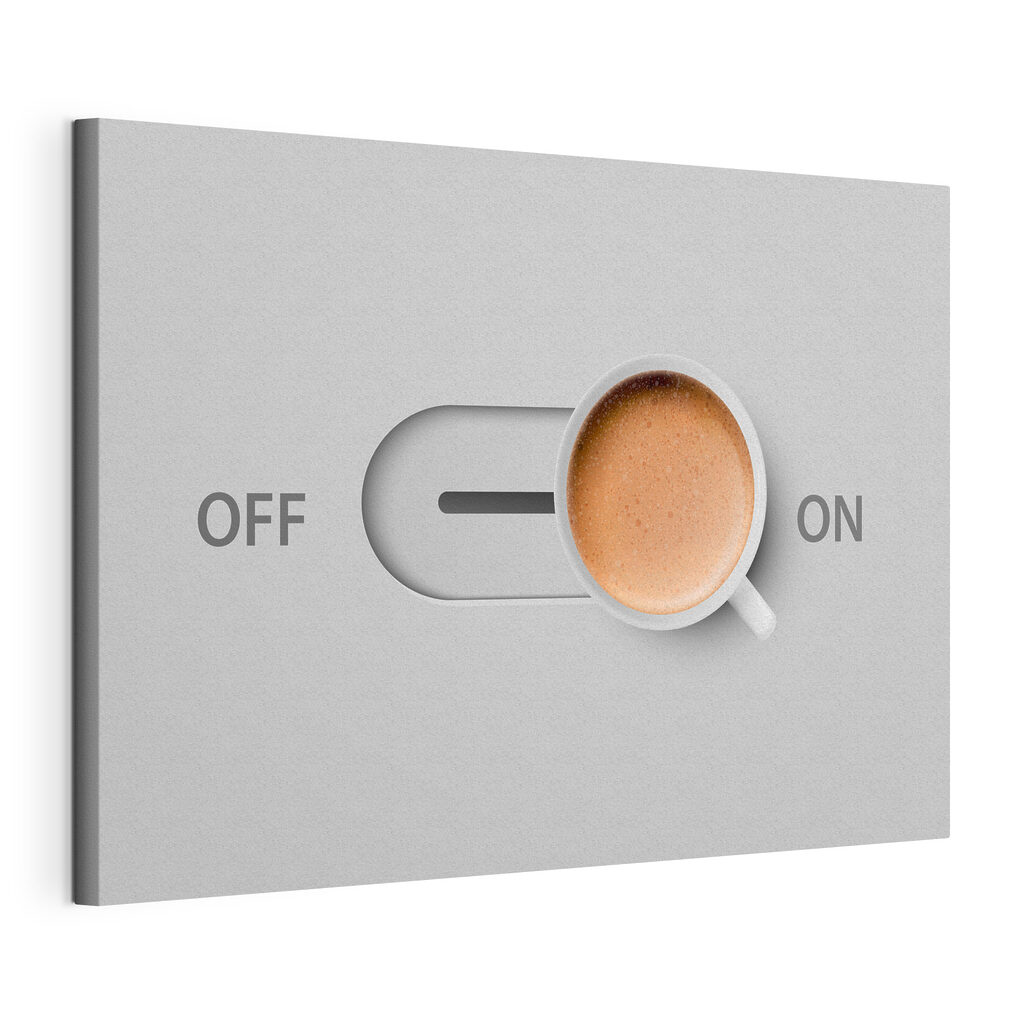 Caffè acceso, tela tesa e bordo avvolto