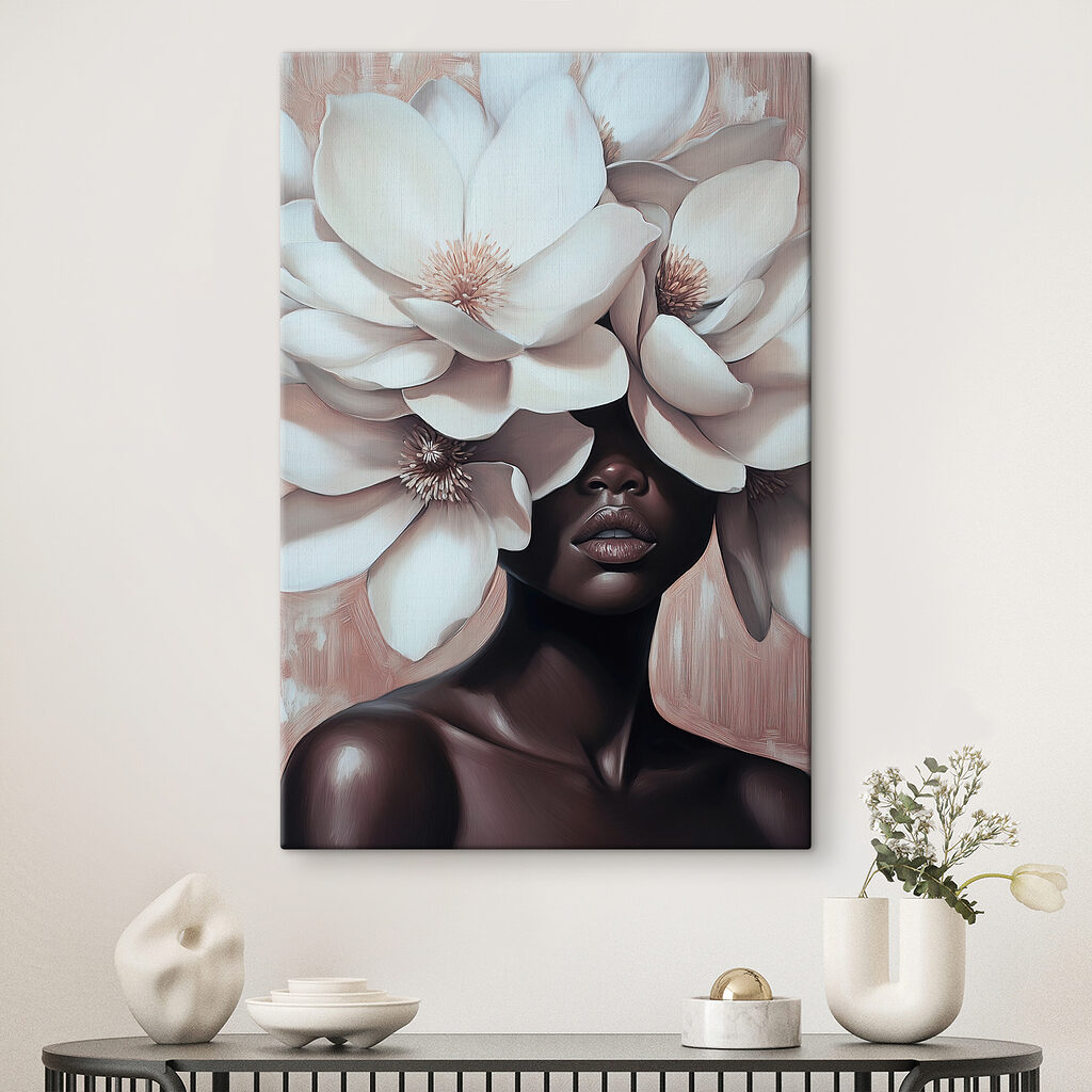 Volto scuro tra fiori — ambiente 3