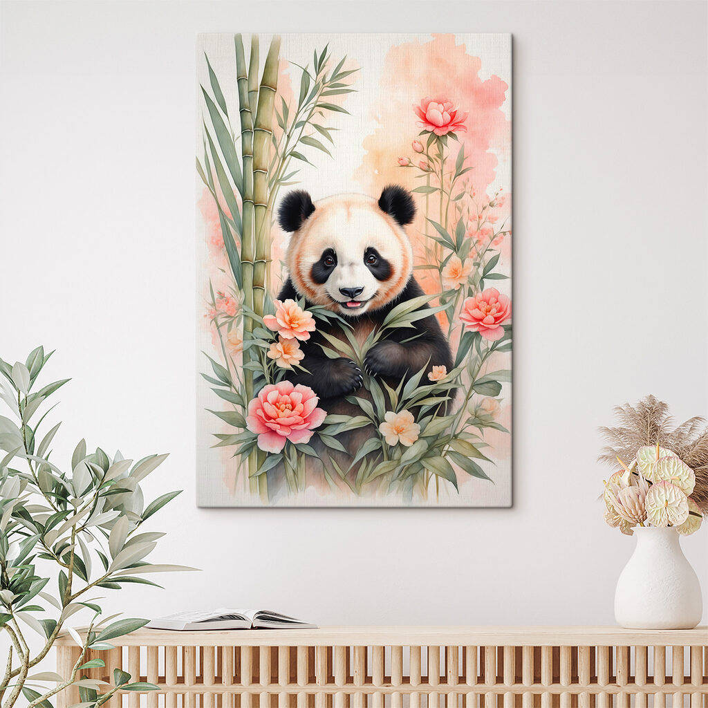 Panda tra fiori rosa in un ambiente