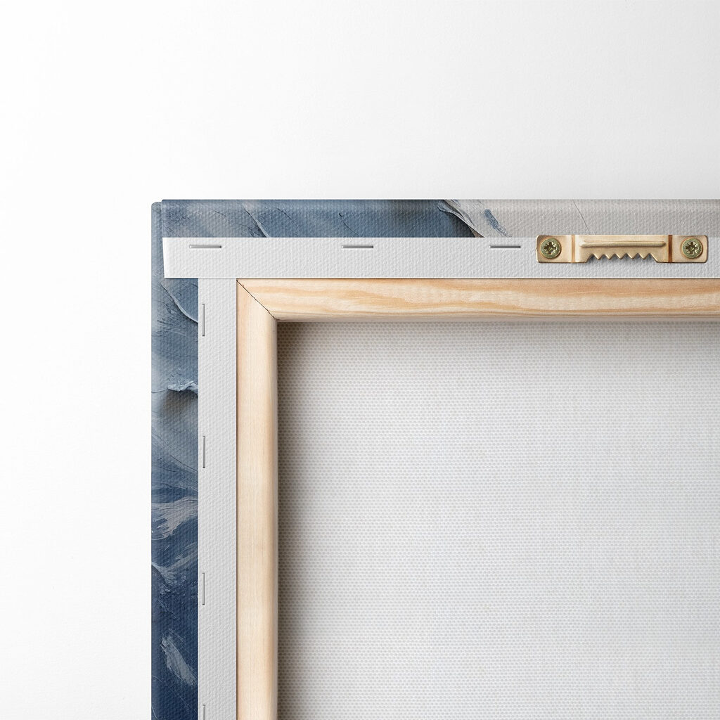 Bianco su blu profondo — retro