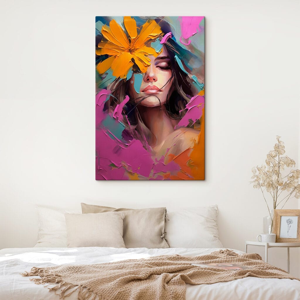 Volto tra fiori accesi — ambiente 1