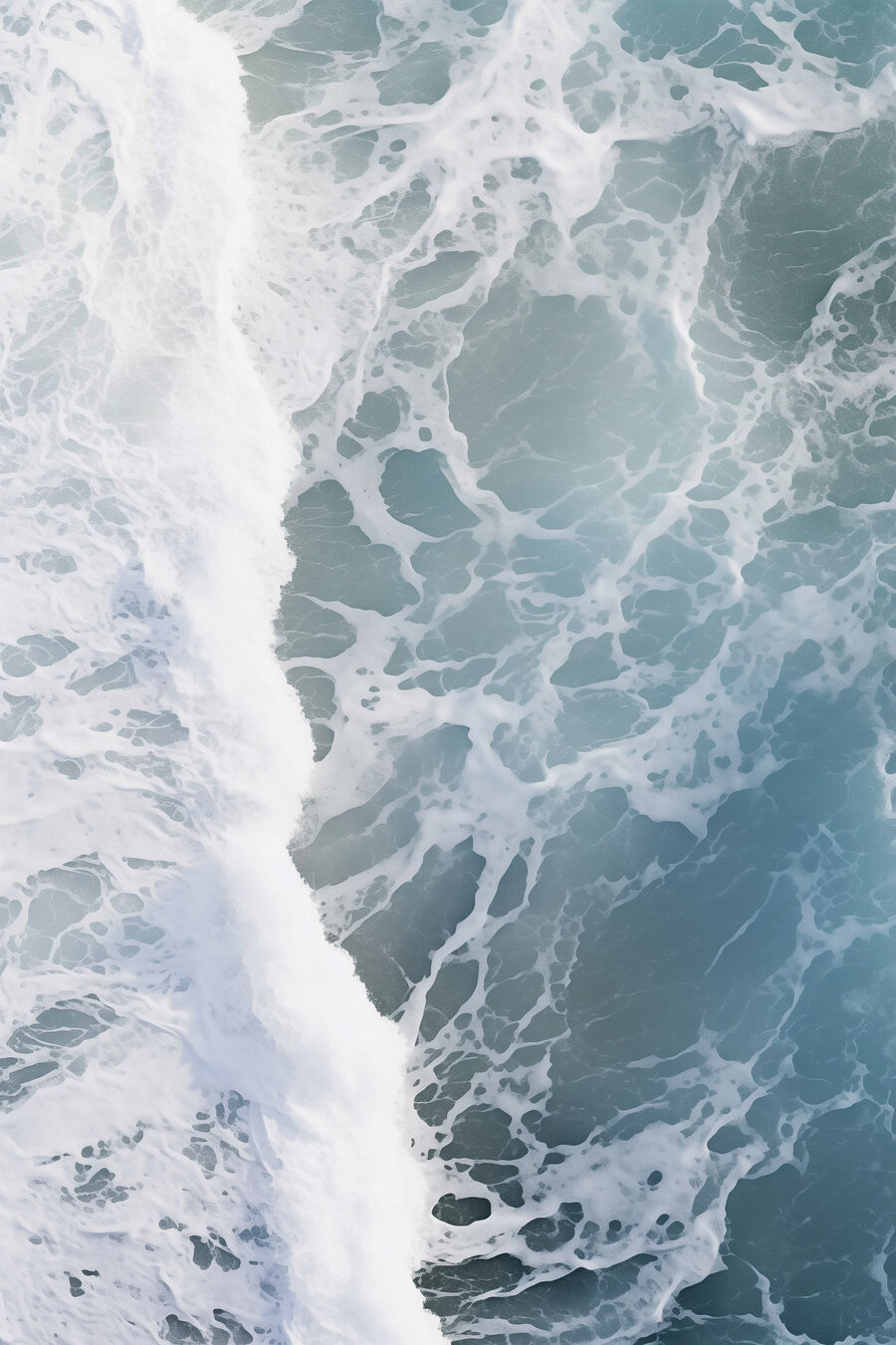 Schiuma bianca sull’acqua — design completo