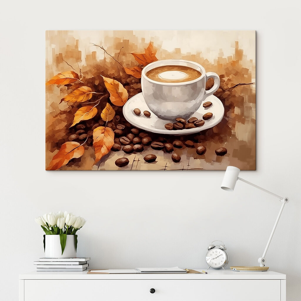 Caffè tra foglie d’autunno in un ambiente
