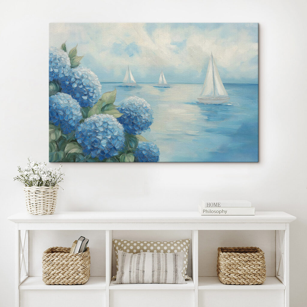 Ortensie blu e barche in un ambiente