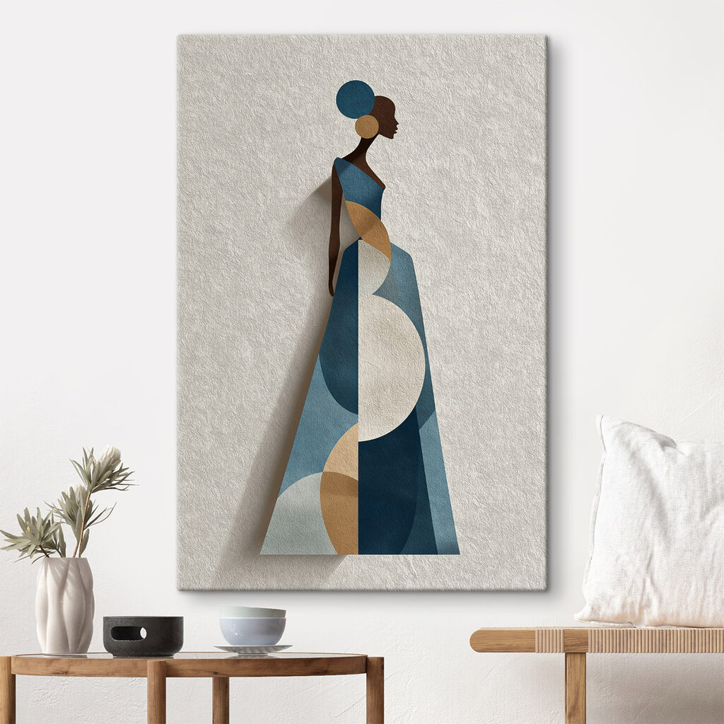 Donna in abito blu — ambiente 1