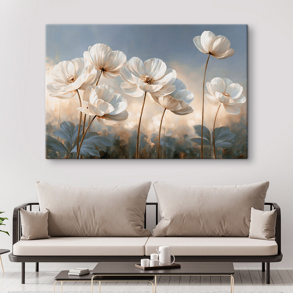 Fiori sotto cielo blu in un ambiente