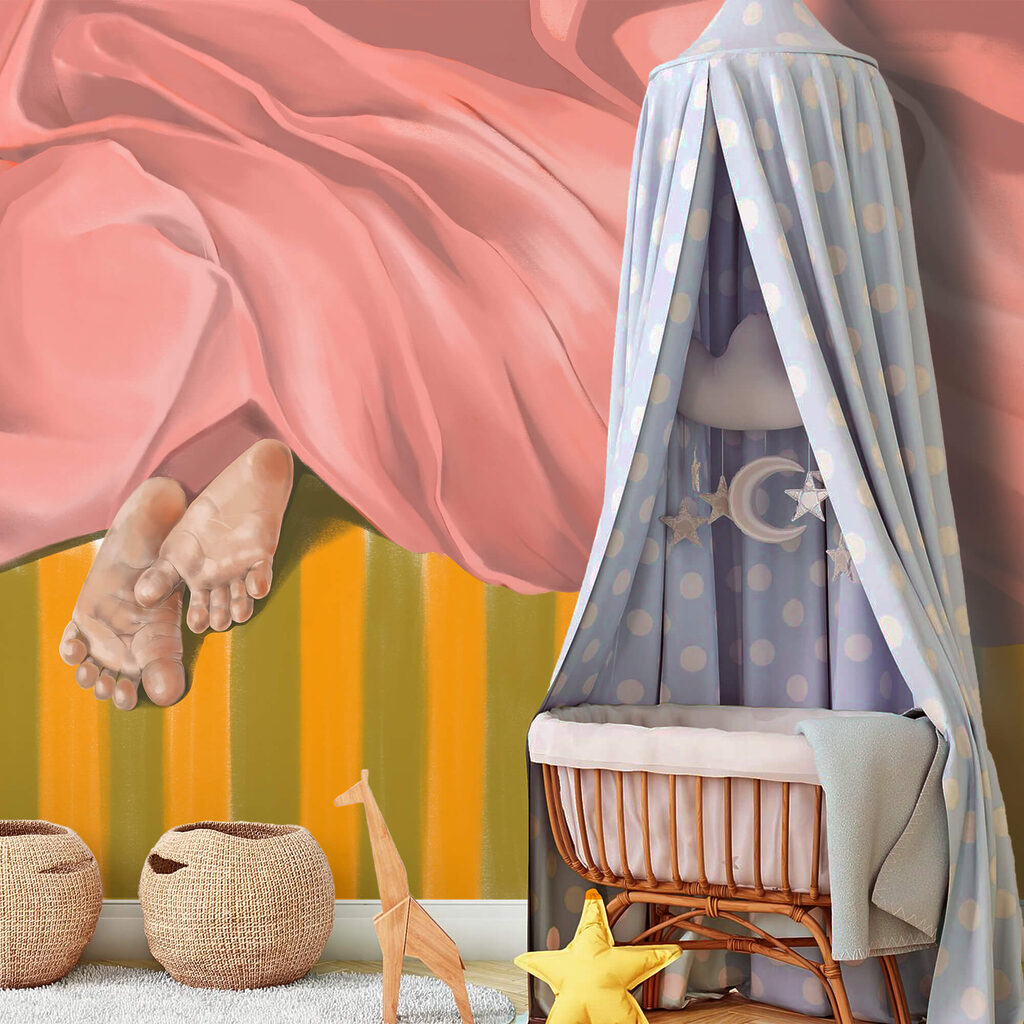 Piede sotto pieghe rosa — ambiente 2