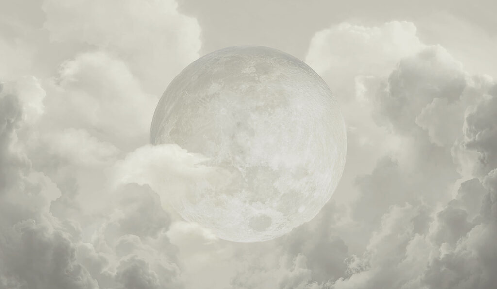 Luna tra le nuvole — design completo