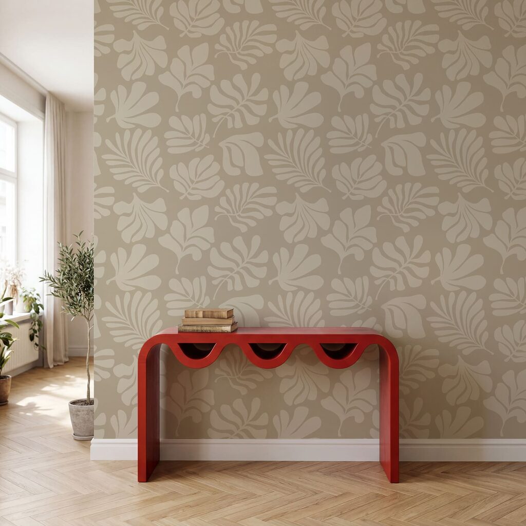 Piccole foglie in sequenza in un ambiente