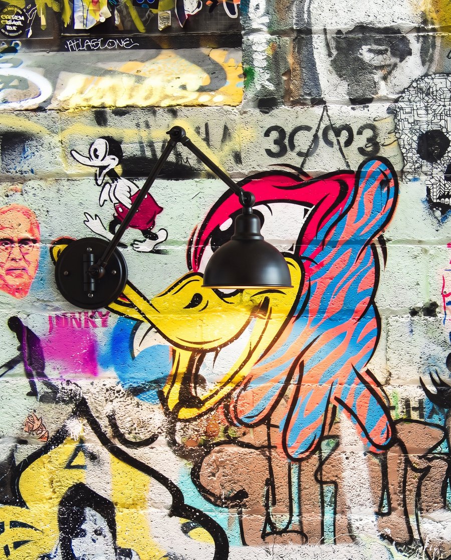 Collage di volti urbani — dettaglio