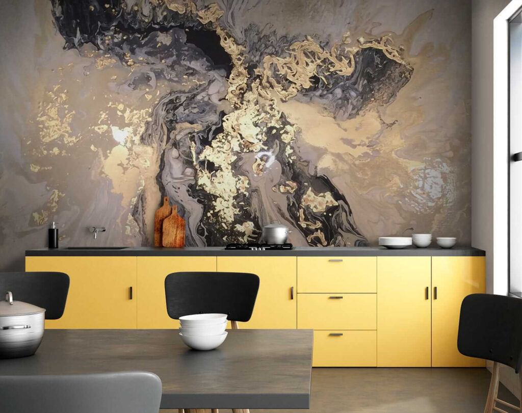 Vernice scura, spruzzi d’oro — ambiente 7