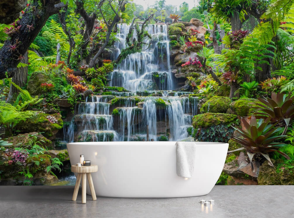 Cascata su gradoni verdi — ambiente 1