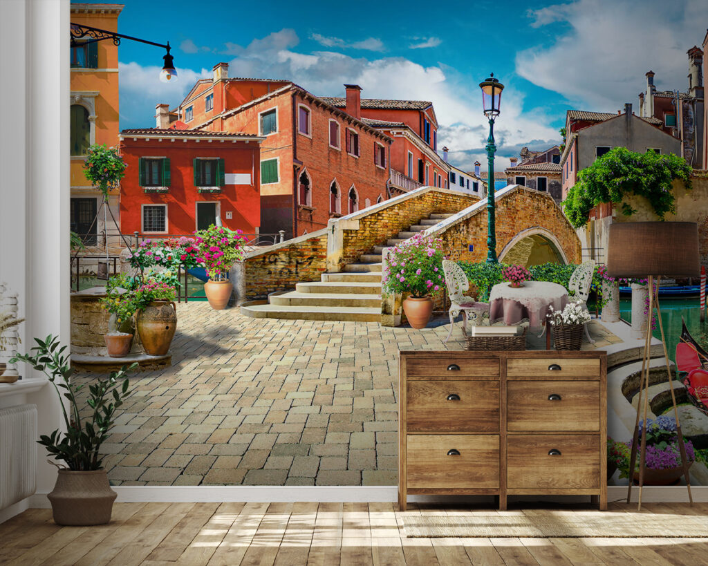 Piazza fiorita sul canale — ambiente 4