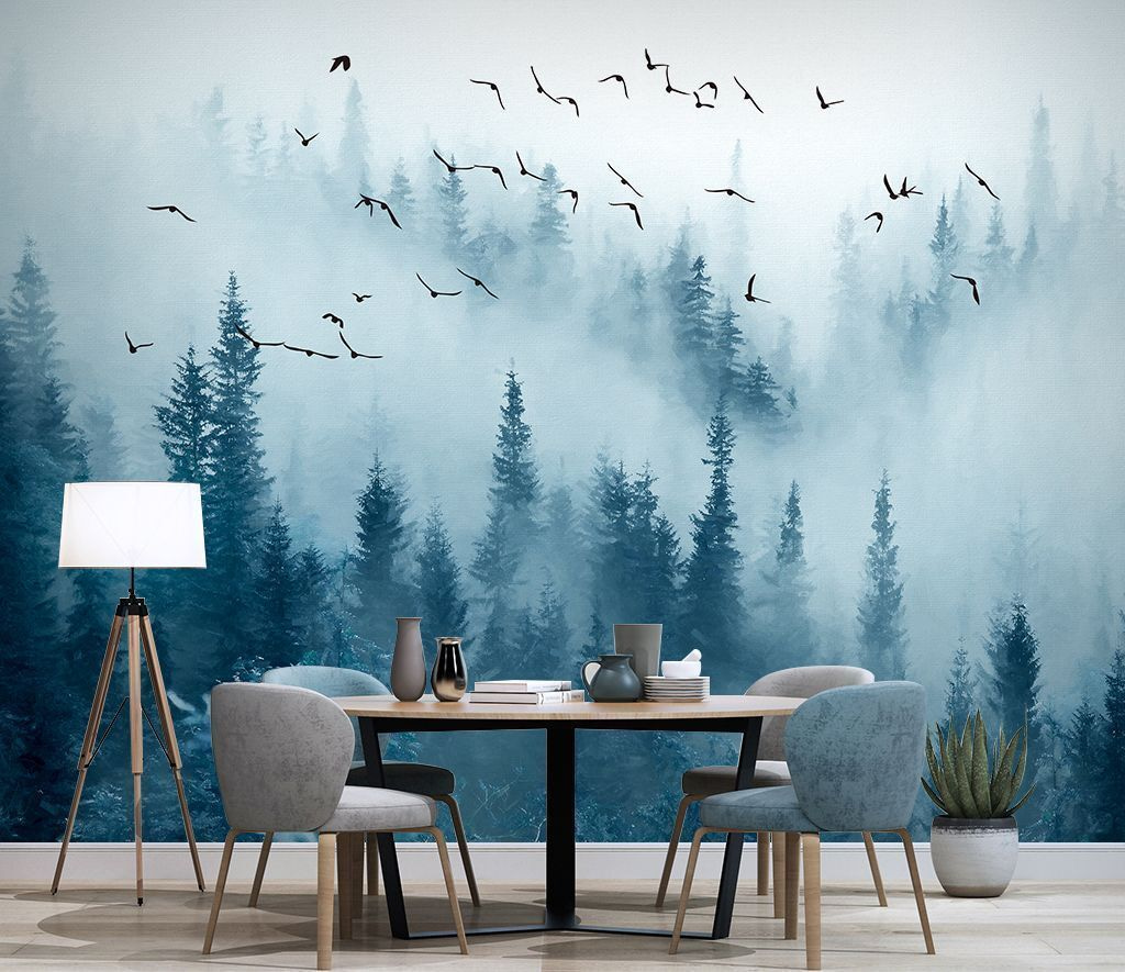 Volo tra pini blu — ambiente 1