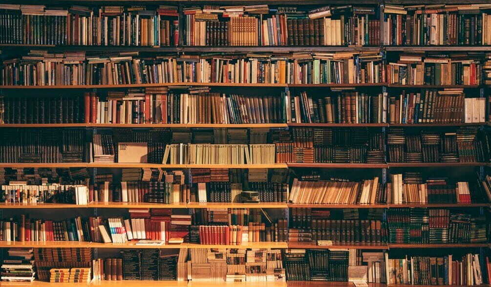 Dorsi di libri caldi — design completo