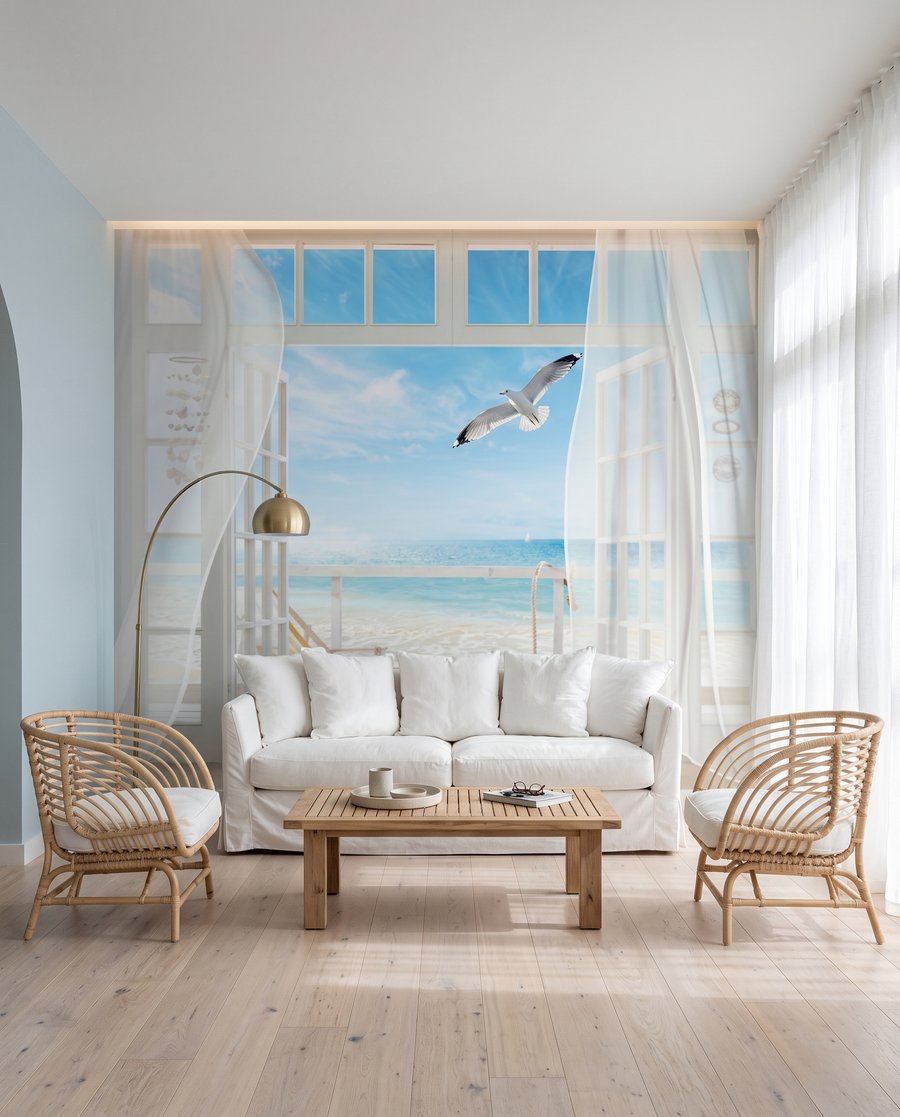 Vista sul mare azzurro in un ambiente