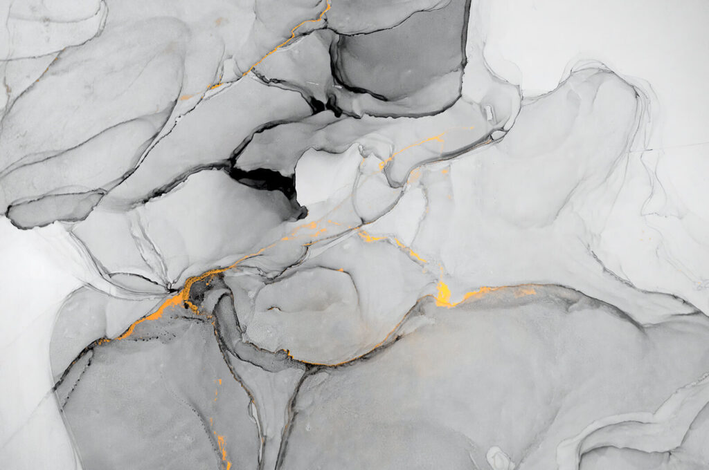 Grigio con vene dorate — design completo