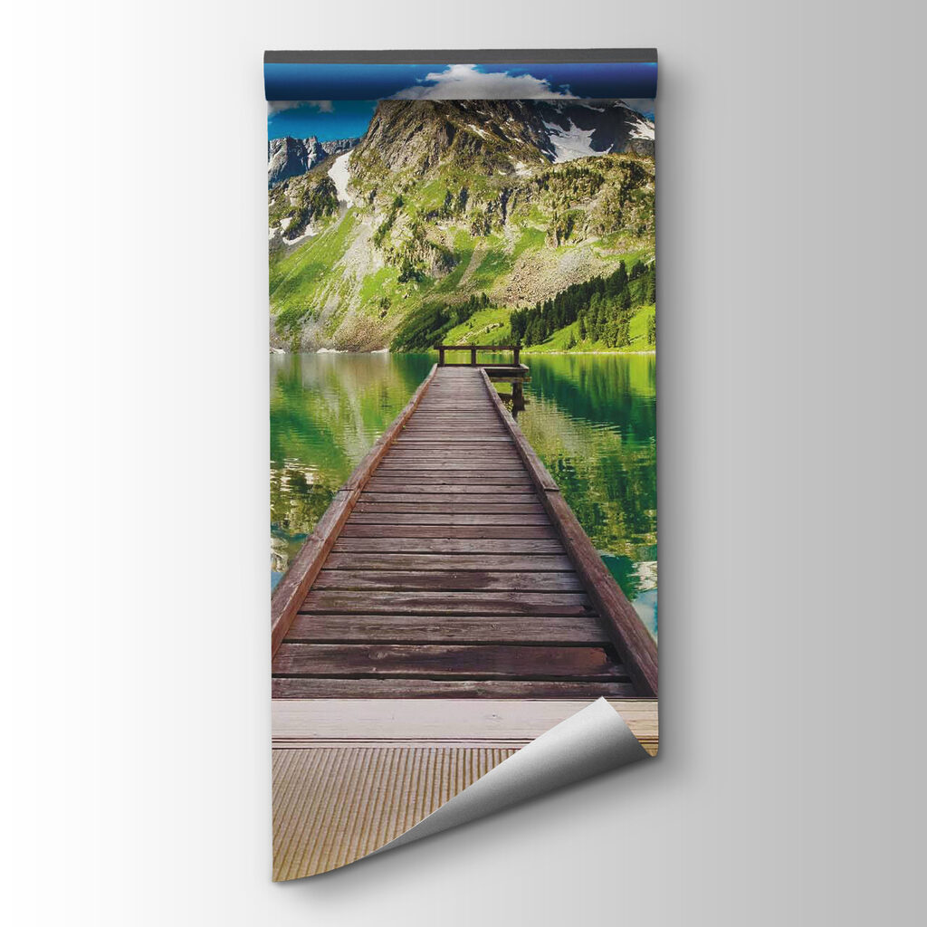 Pontile sul lago limpido — vista del prodotto