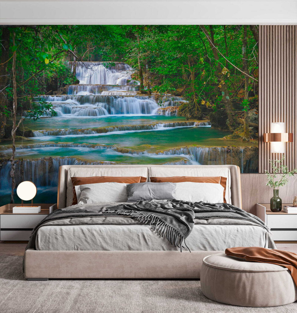 Acqua tra alberi fitti — ambiente 3