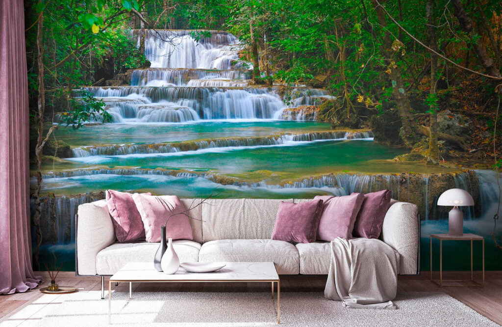 Acqua tra alberi fitti — ambiente 7