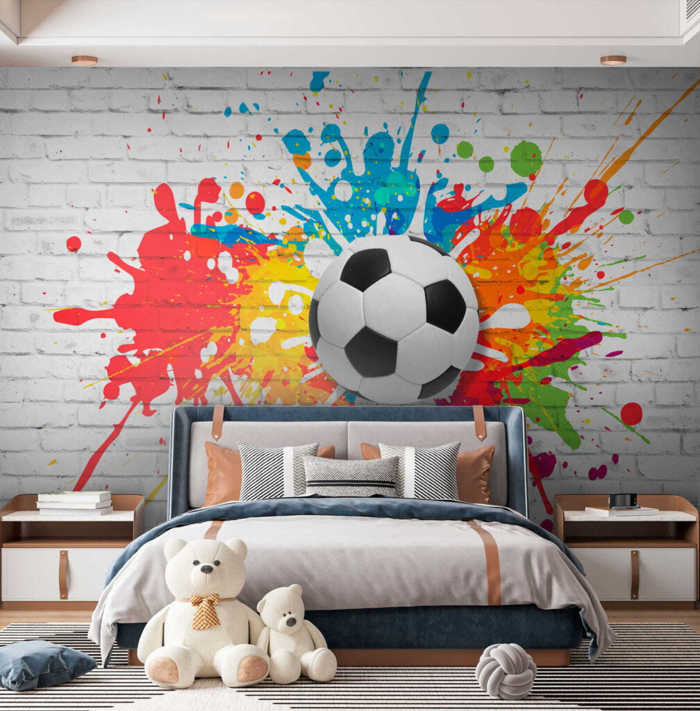 Pallone tra schizzi colorati in un ambiente