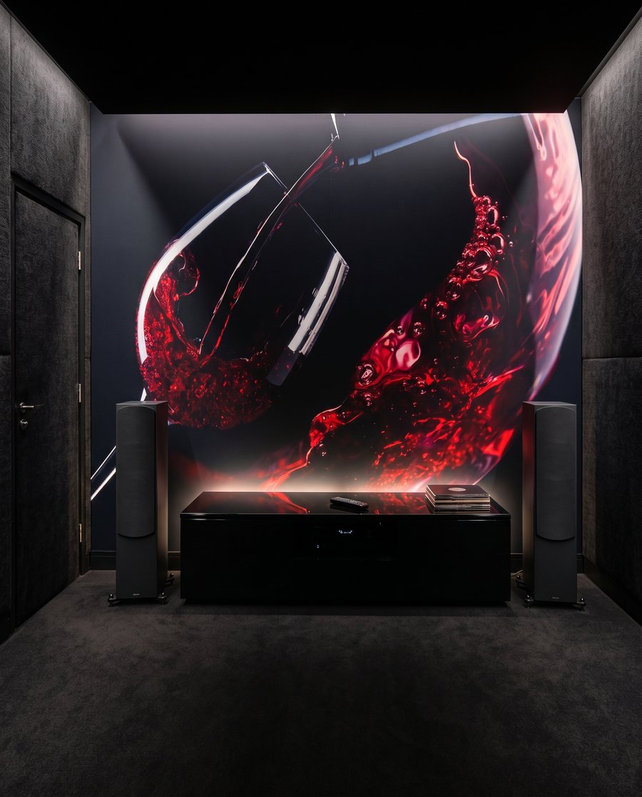 Vino rosso in movimento — ambiente 5