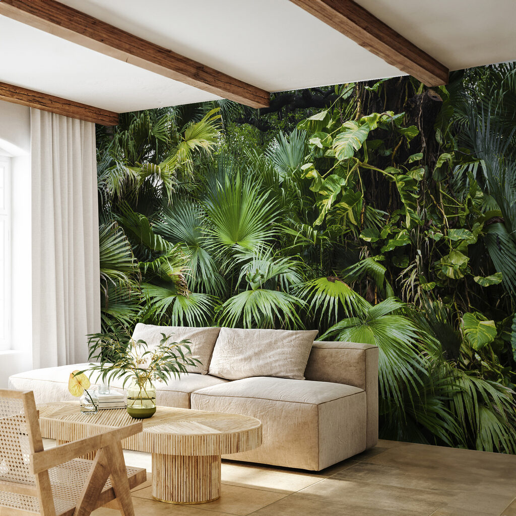 Cascata di foglie tropicali in un ambiente