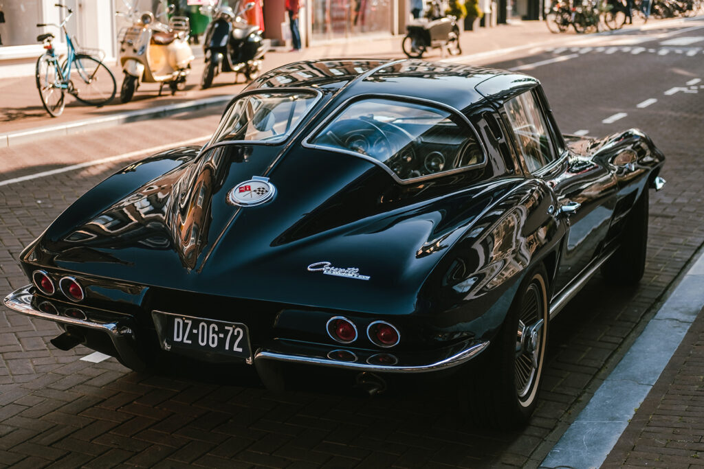 Auto d’epoca nera — design completo